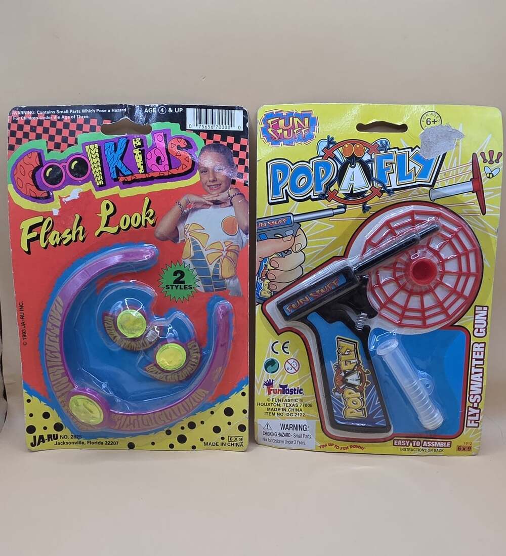 Vintage 90s Ja-Ru Cool Kids Flash Look, Fun Stuff Pop A Fly Fly-Swatter Gun